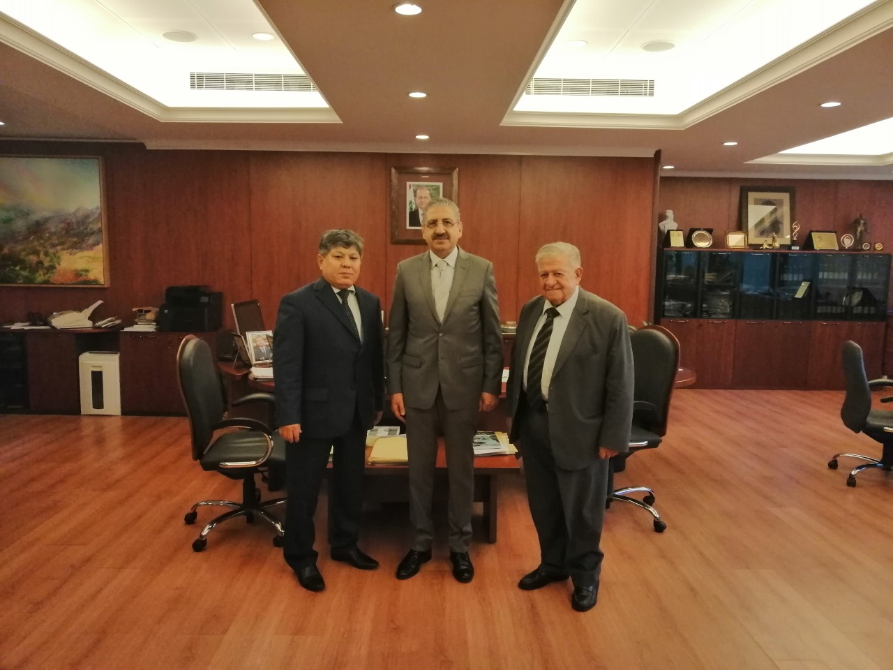 President Ayoub meets the Chargé d’Affaires of the Kazakhstan Embassy in Lebanon