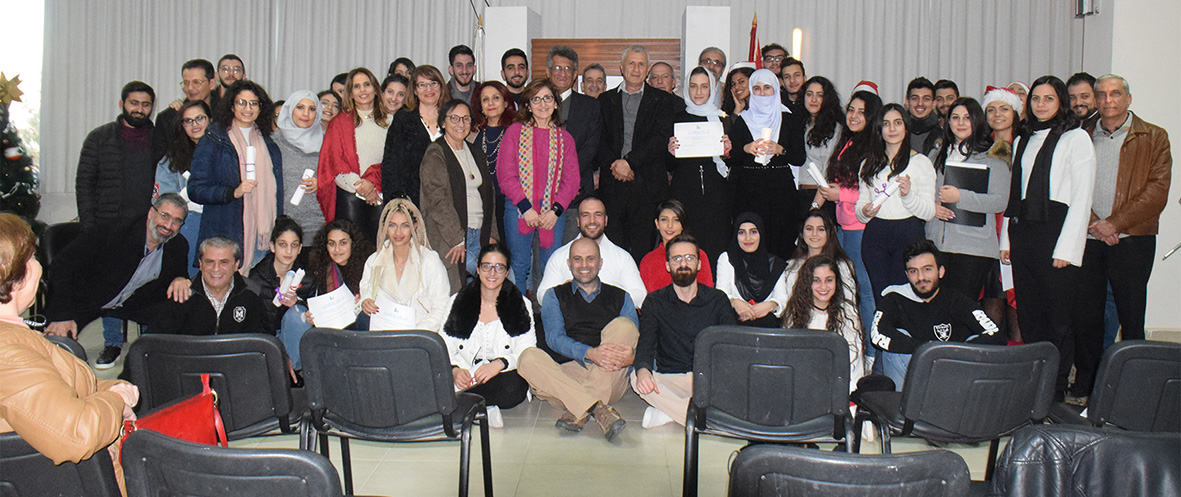 كلّيّة الفنون الجميلة والعمارة (4) تكرّم طلّابها المتفوّقين