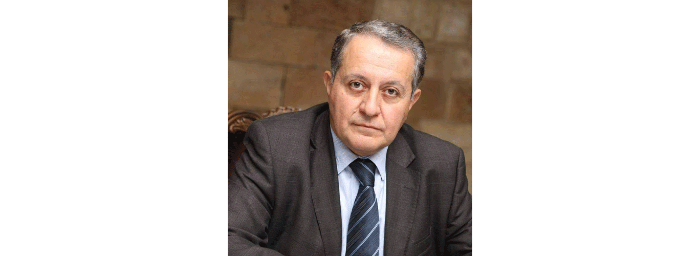 رئاسة الجامعة اللبنانية وكلية الآداب والعلوم الإنسانية تنعيان الدكتور أنيس شعيا