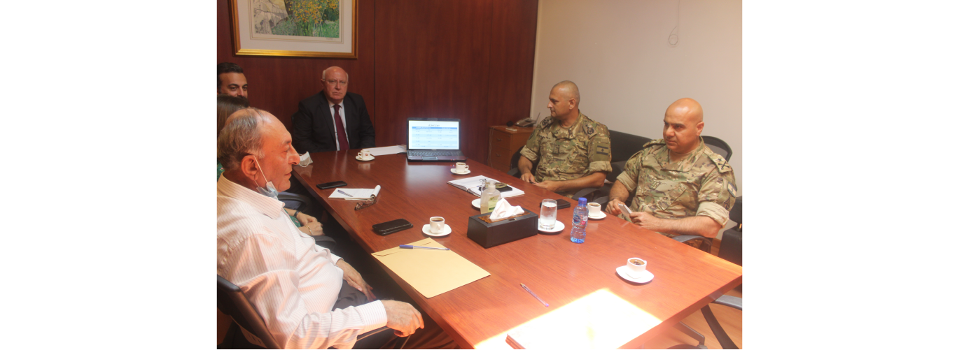 President Ayoub meets a delegation from the Military Academy