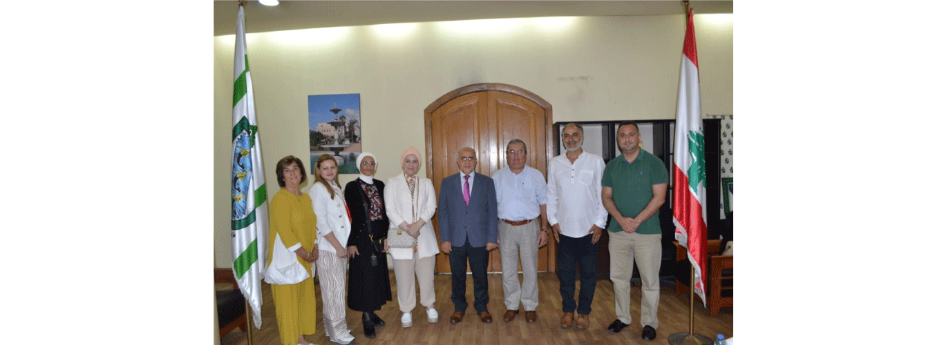 A delegation from the Lebanese University in Tripoli to discuss securing buses to students