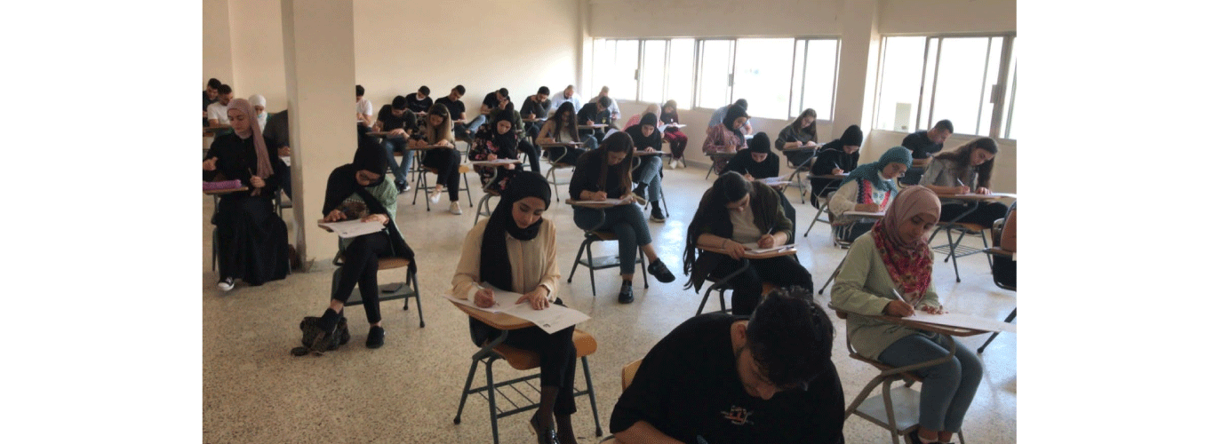 انطلاق امتحانات الفصل الأول في كلية الحقوق 5