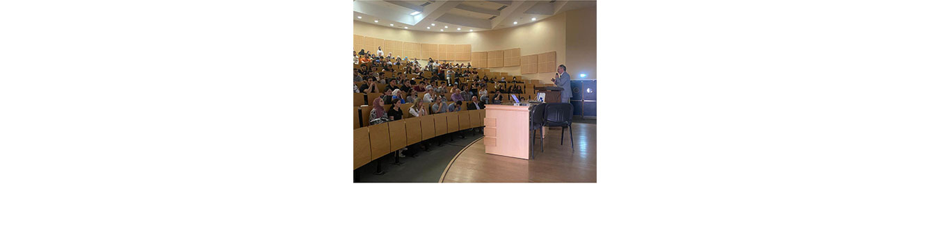 ورشة عمل حول “الذكاء الاصطناعي في مجال التعليم” في كلية العلوم (3)