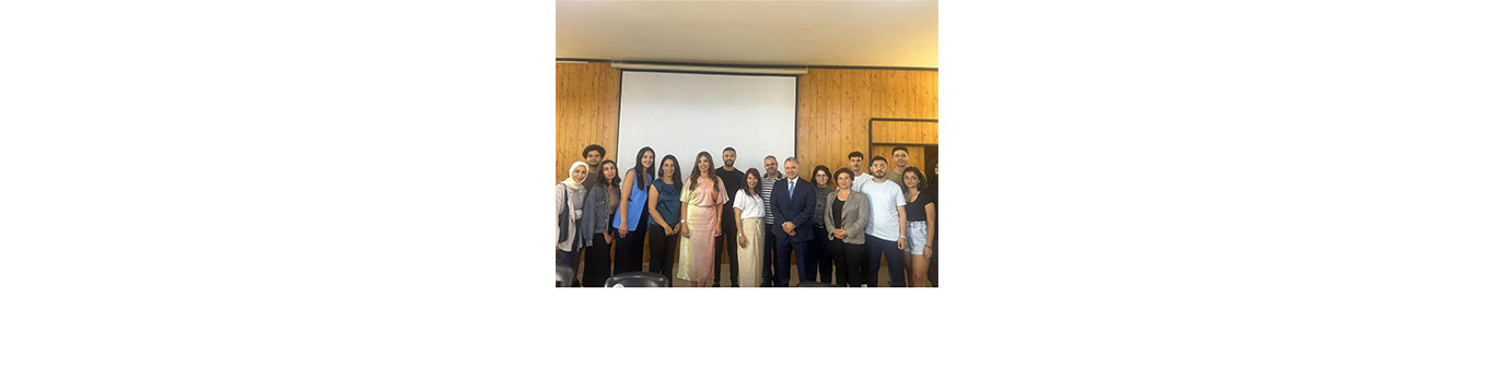 ندوة حول “العلاقة التفاعلية بين الإعلام والعاطفة” في كلية الآداب (2)