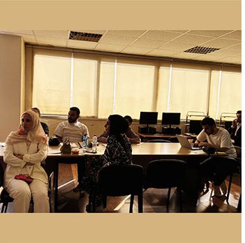 ورشة عمل حول “العلوم السلوكية ومكافحة الفساد” في كلية الإعلام (1)